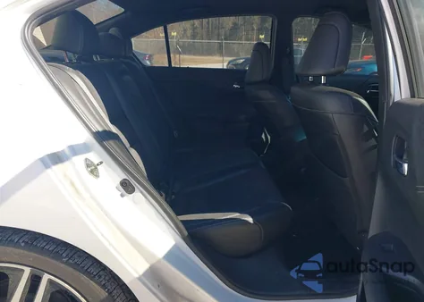 2016 Honda Accord Sport z USA, uszkodzony, nr VIN 1HGCR2F58GA217335